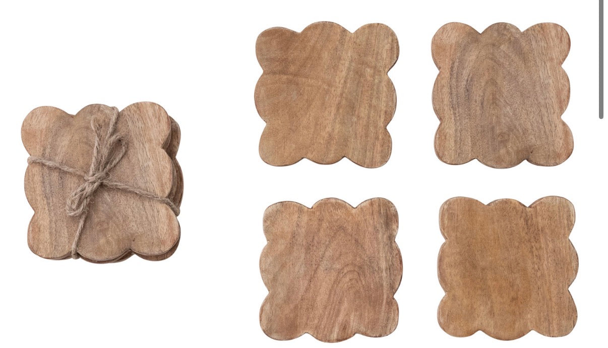 Mango wood scalloped coaster set of 4
