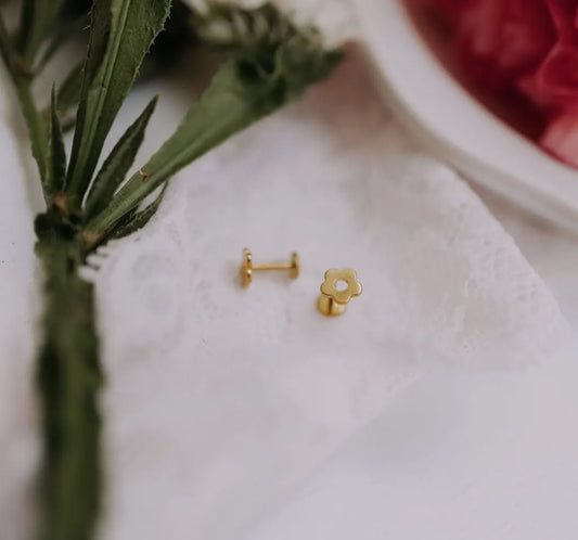 Flower flat back studs