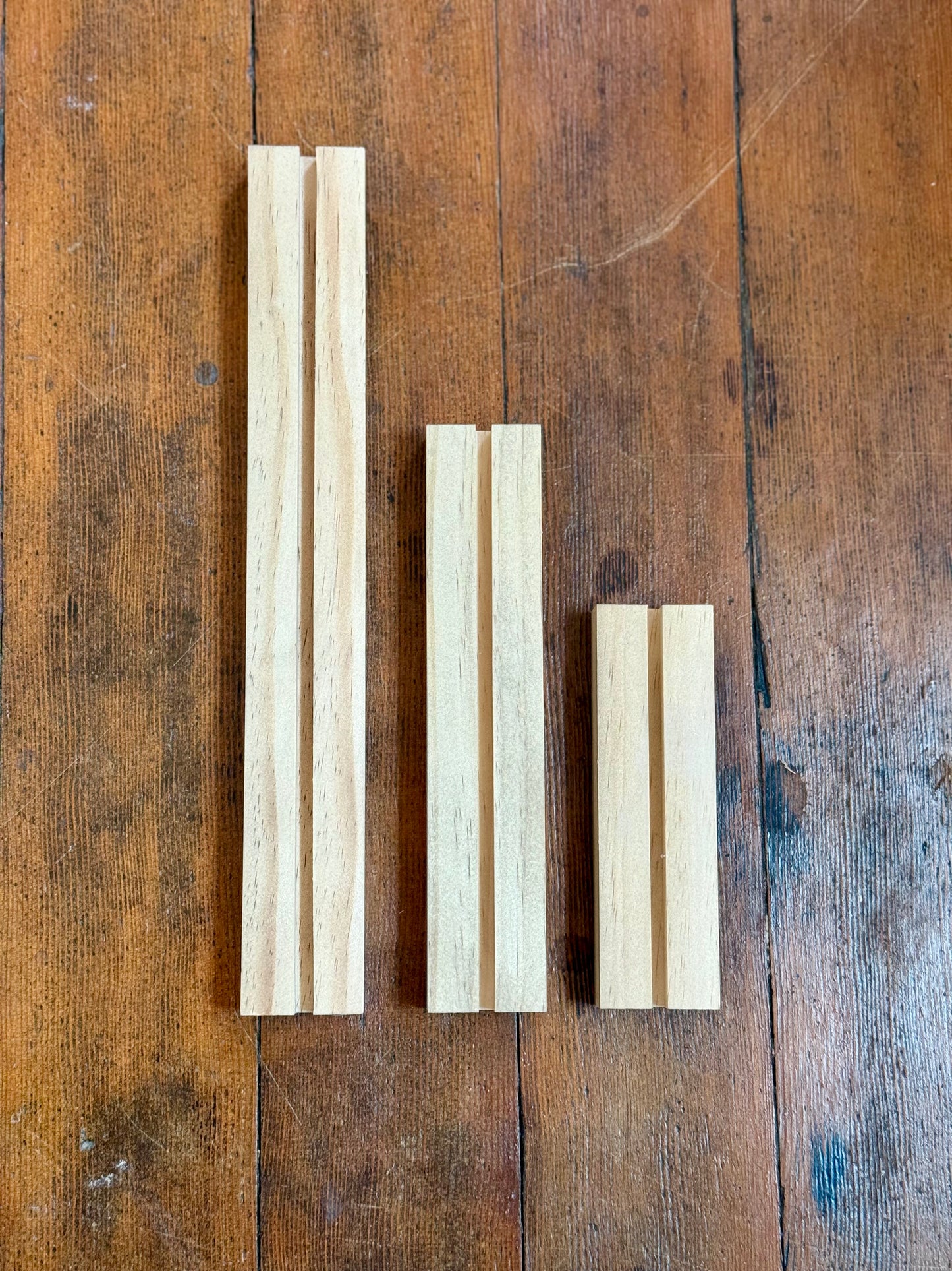 Arch decor wood base stand (various)