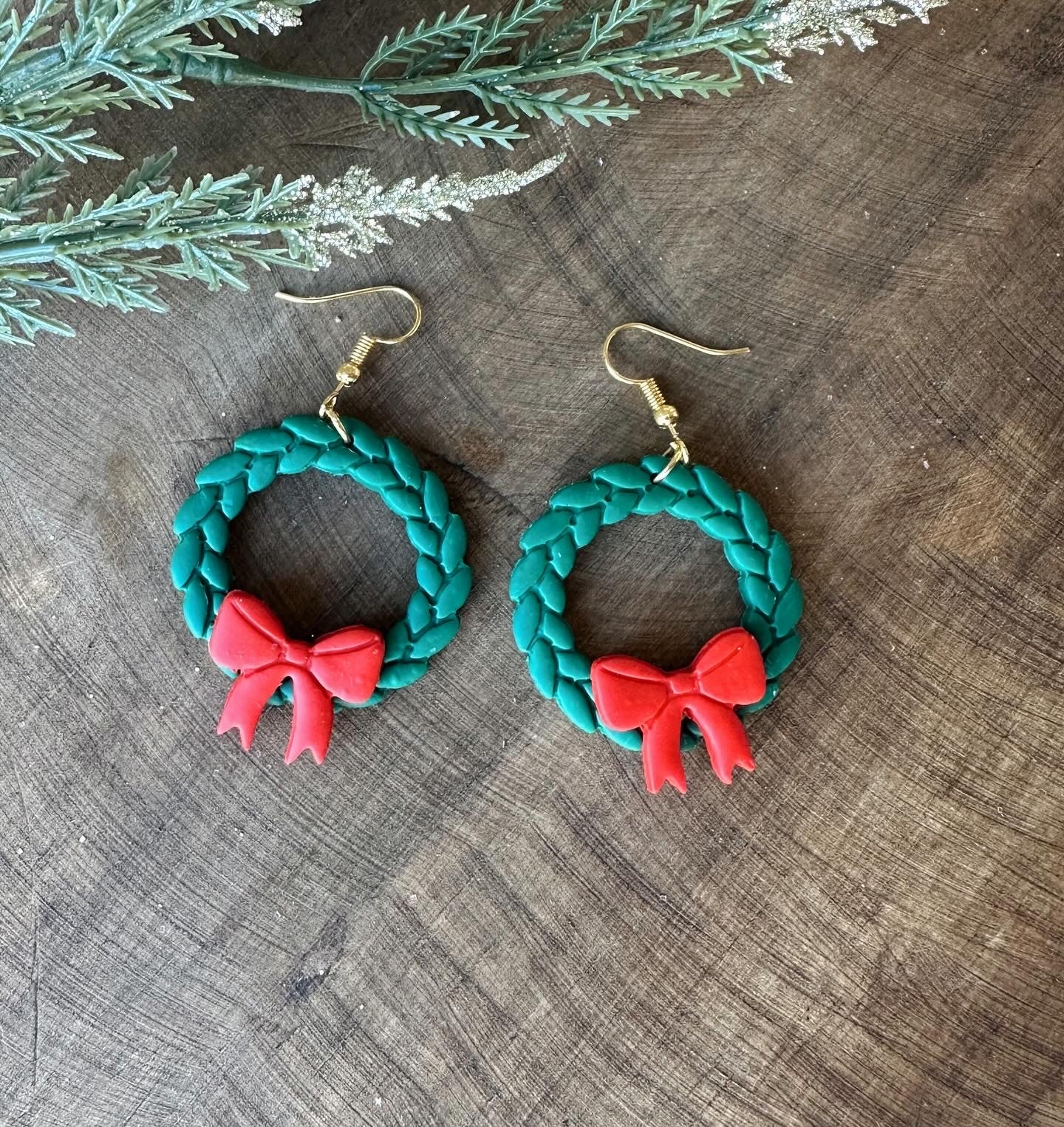 Christmas wreath dangle