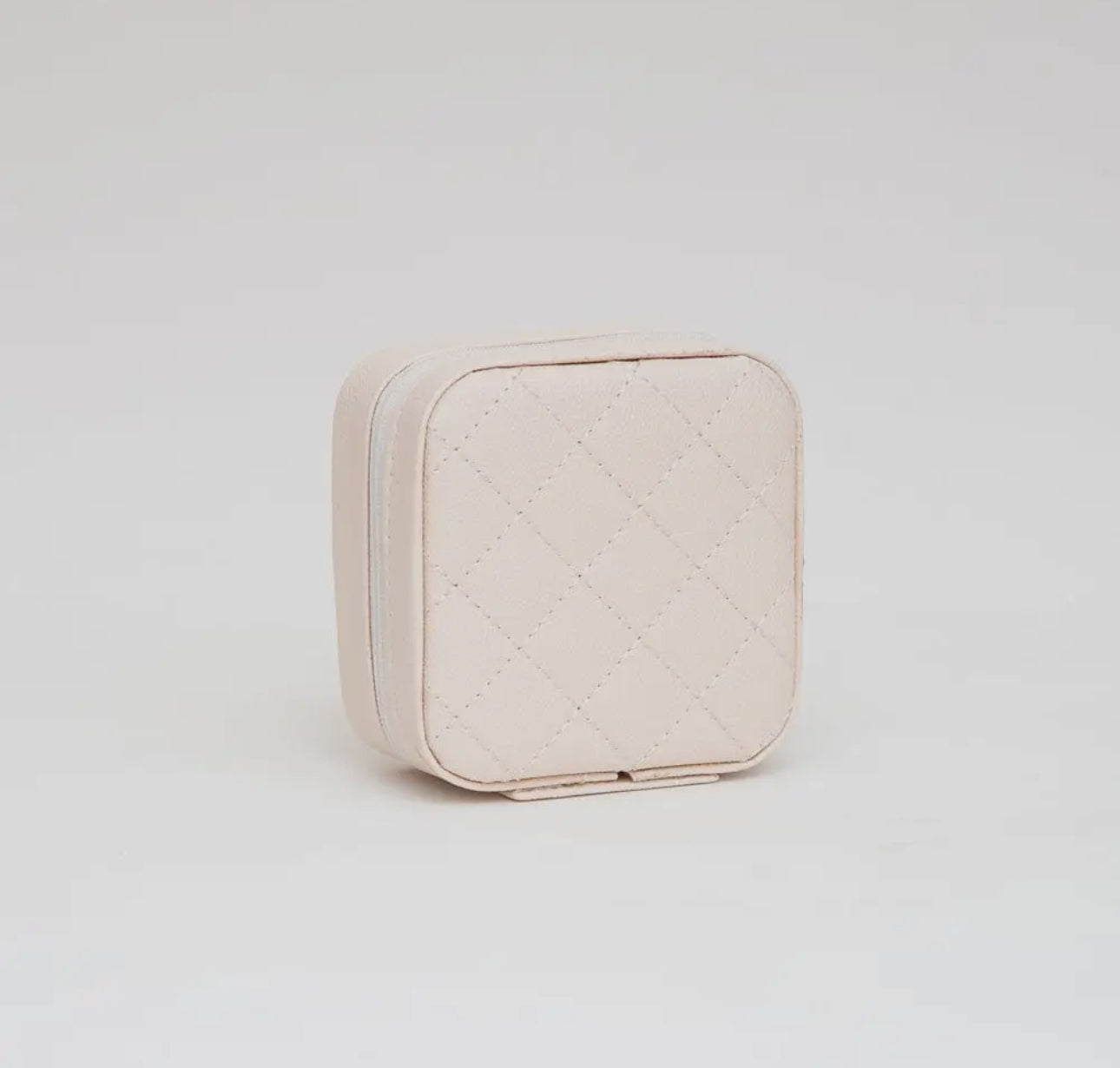 Traveling jewelry storage organizer (various)