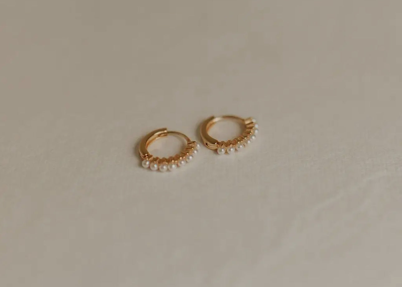 Grace pearl Hoops