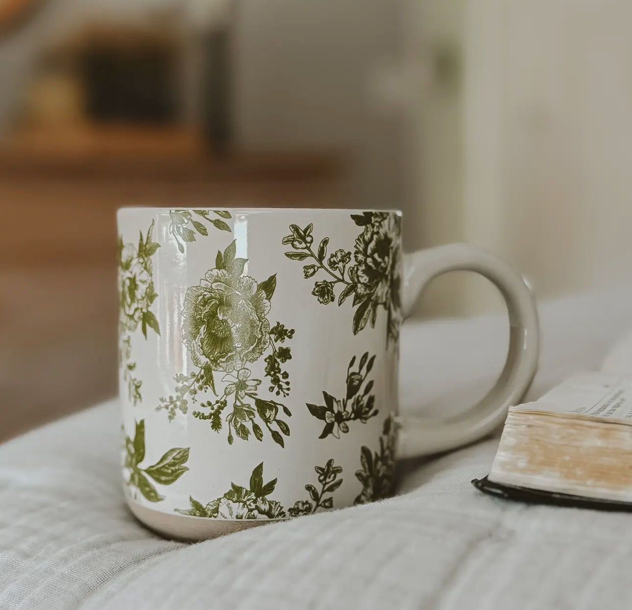 Floral stoneware coffee mug (various)