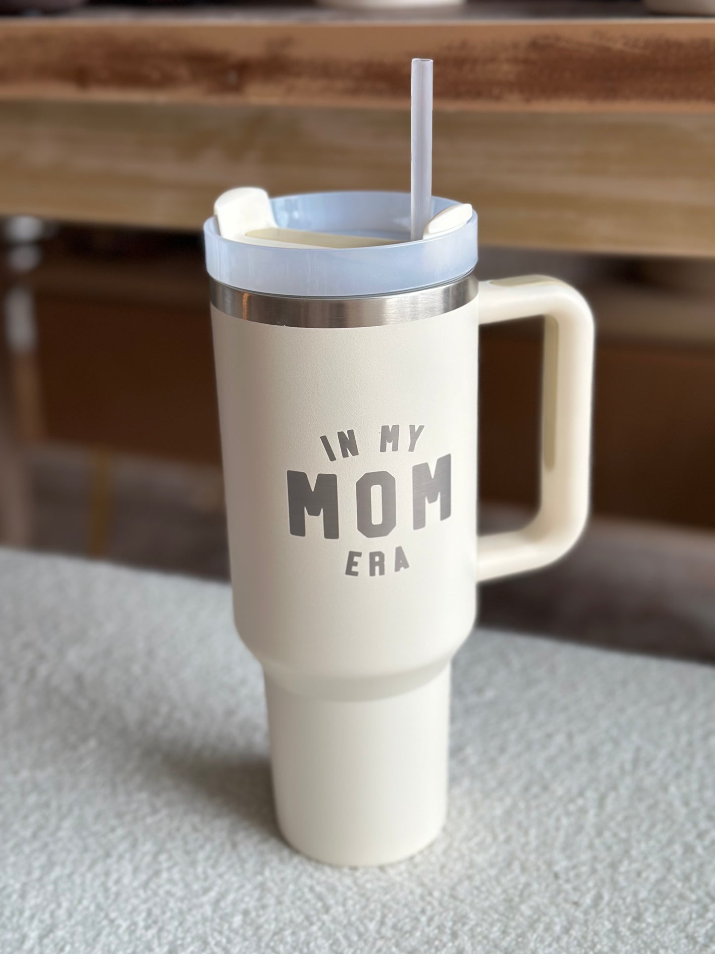 40 oz in My Mom Era engraved handled mug