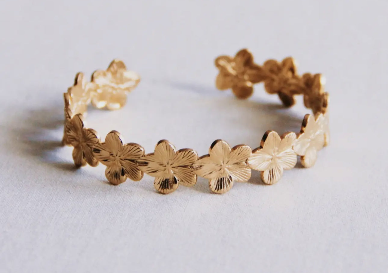 Flower bangle bracelet, gold