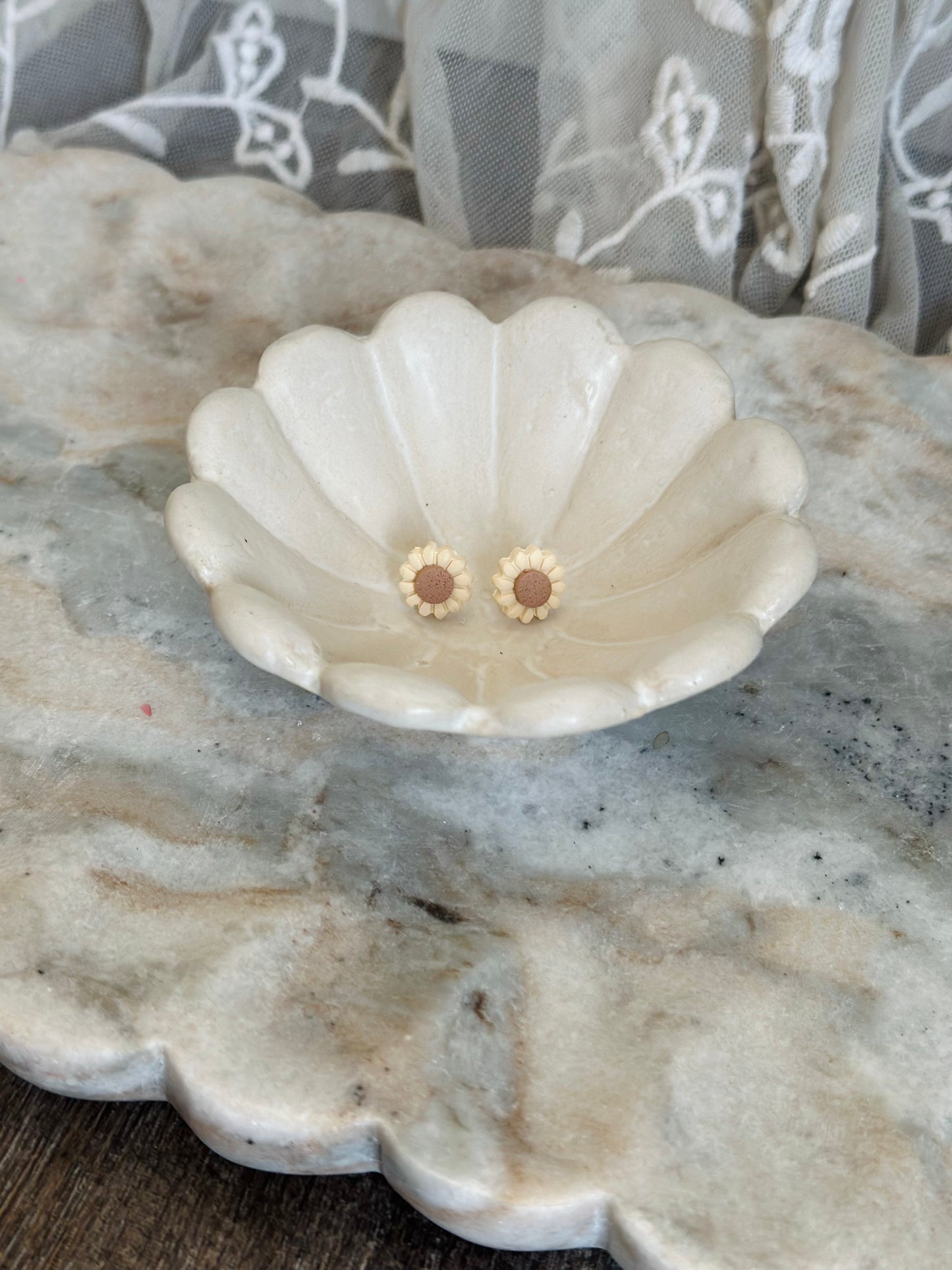 Mini flower studs (various)