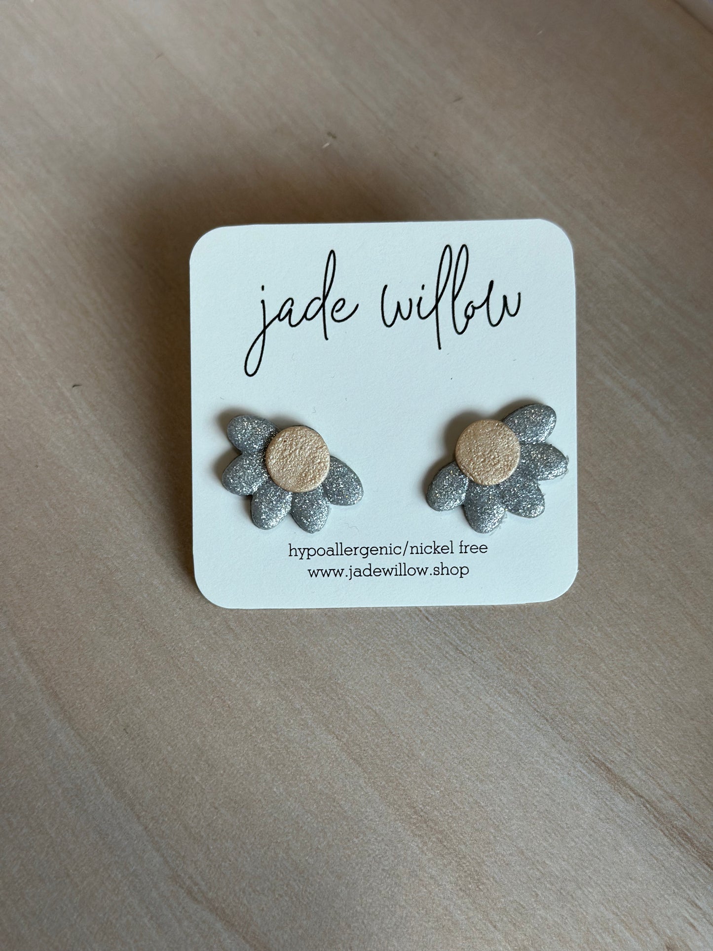 Flower petal studs