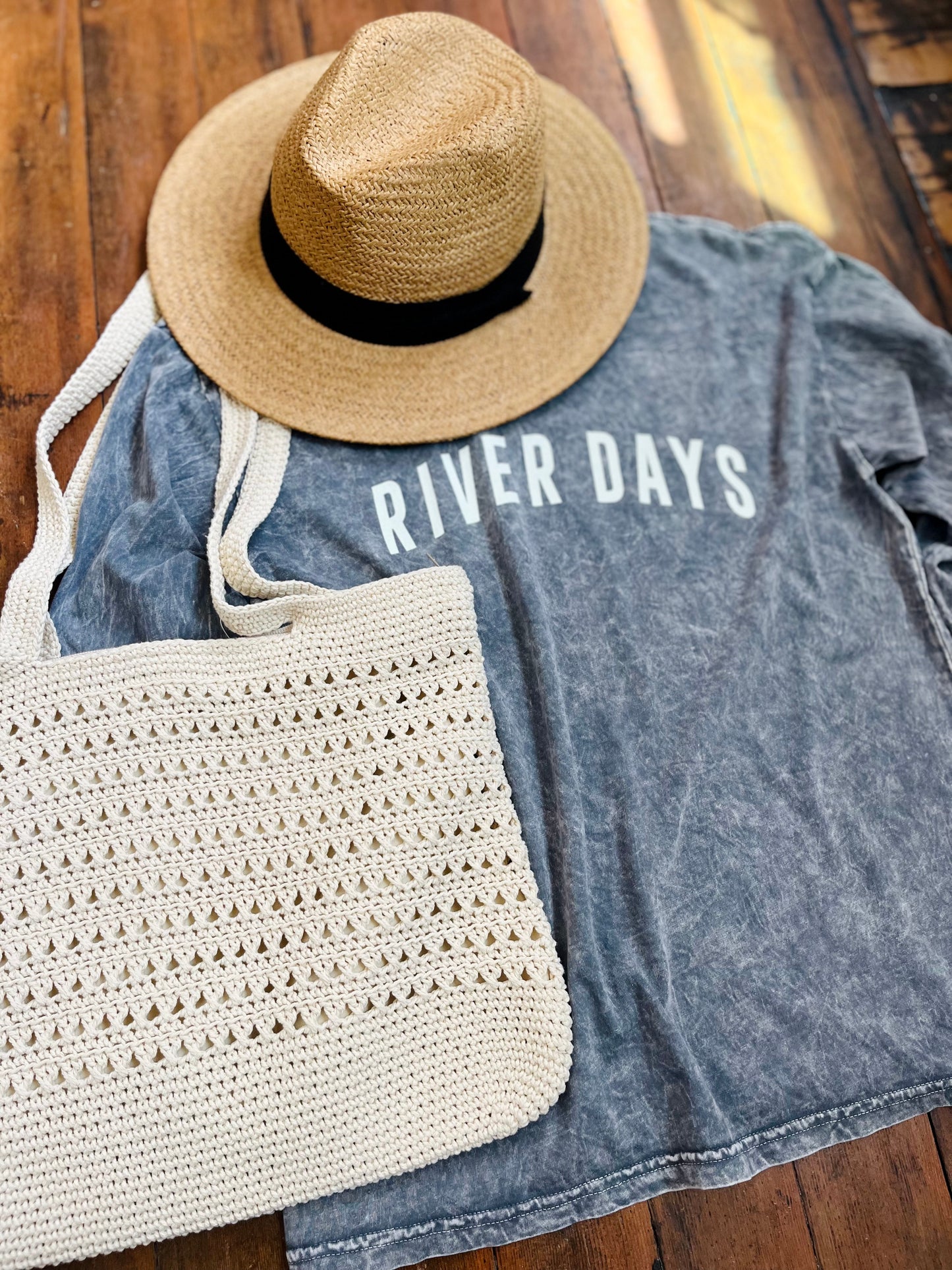 River Days long sleeve tee
