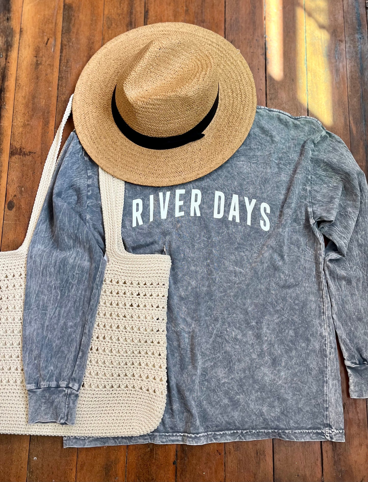 River Days long sleeve tee