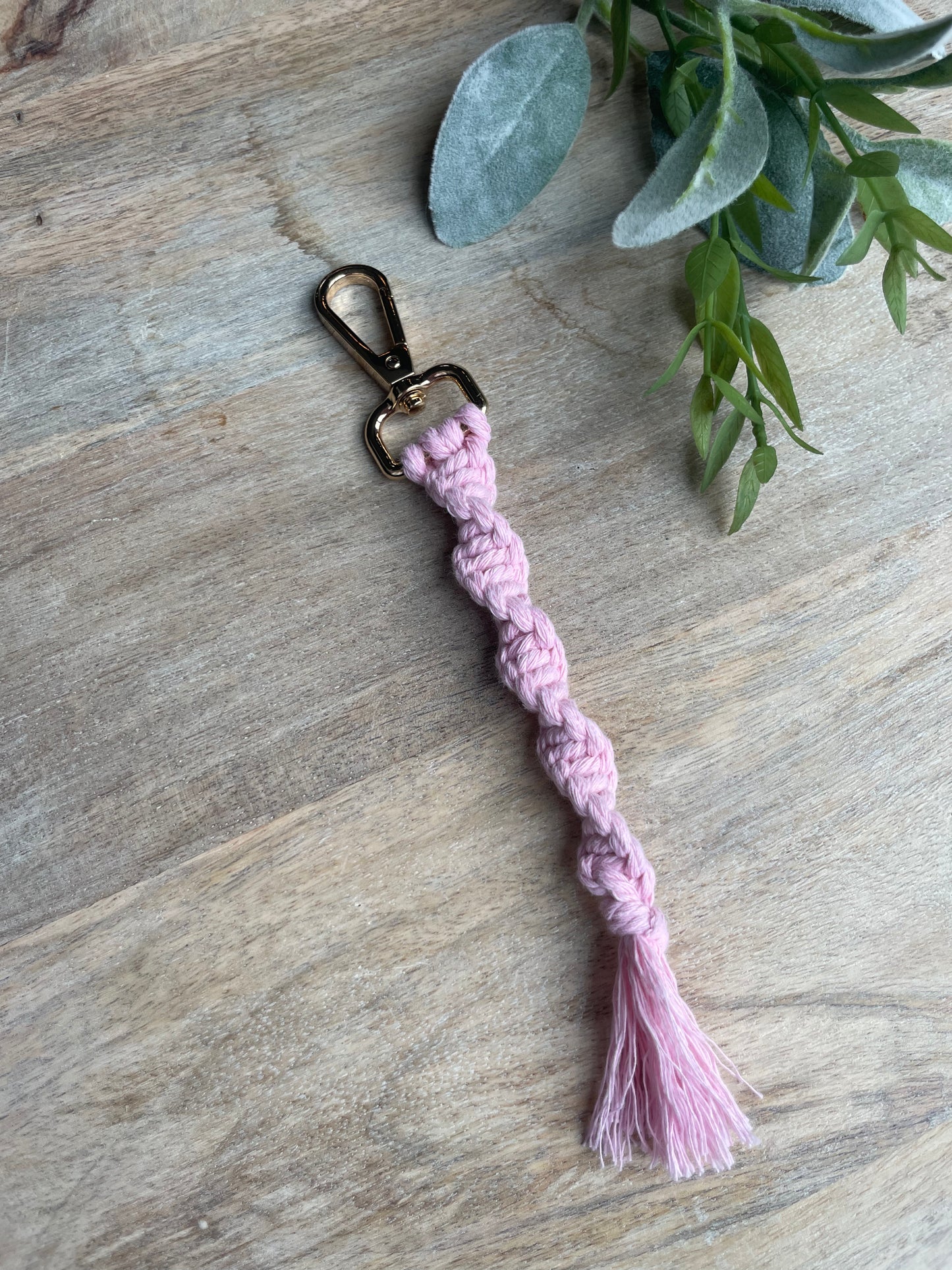 Macrame keychain