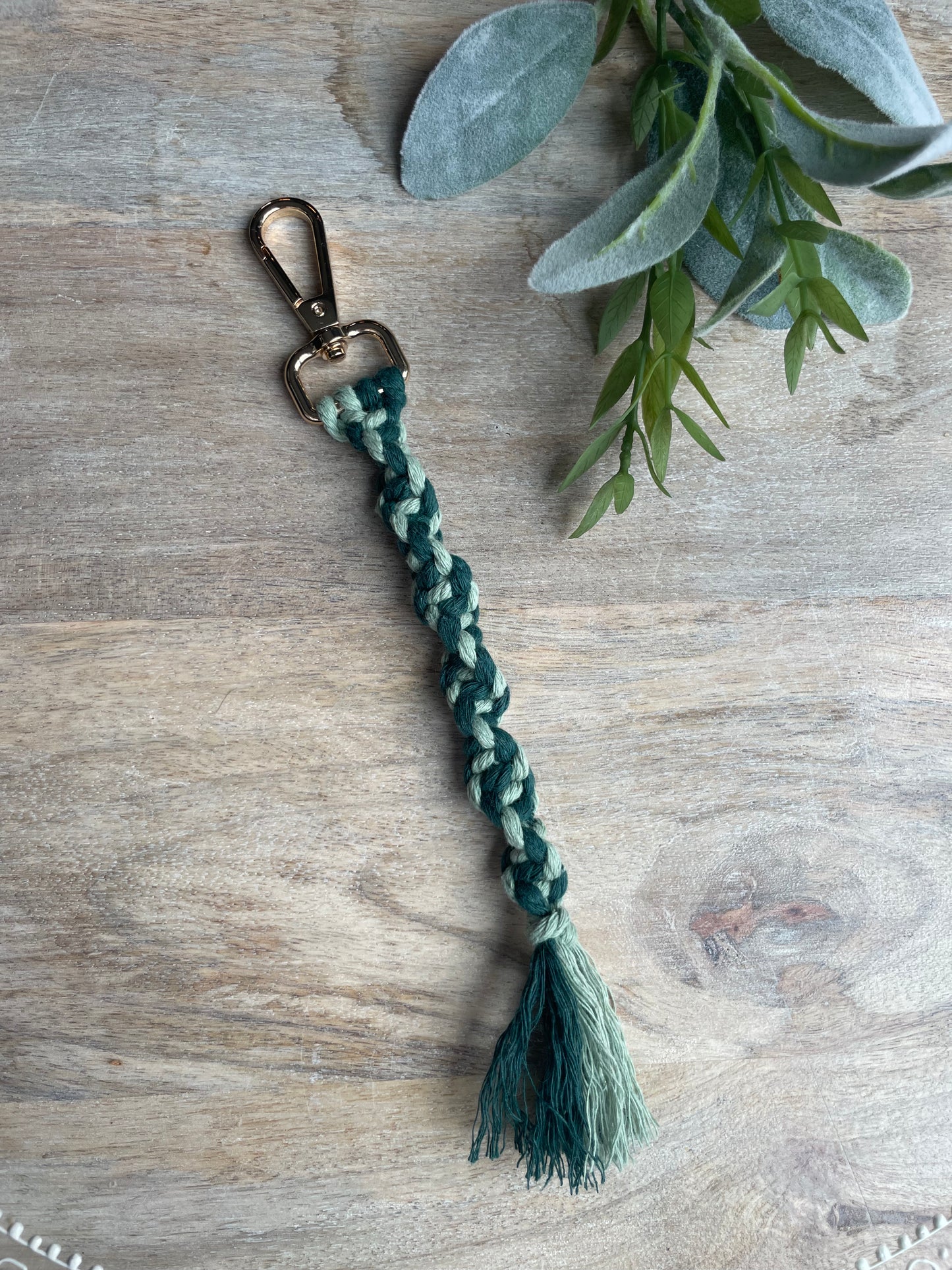 Macrame keychain