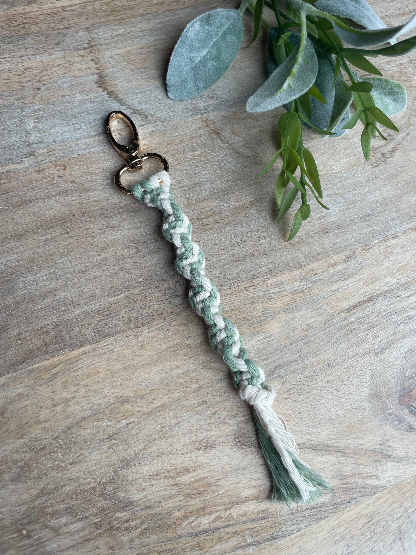 Macrame keychain