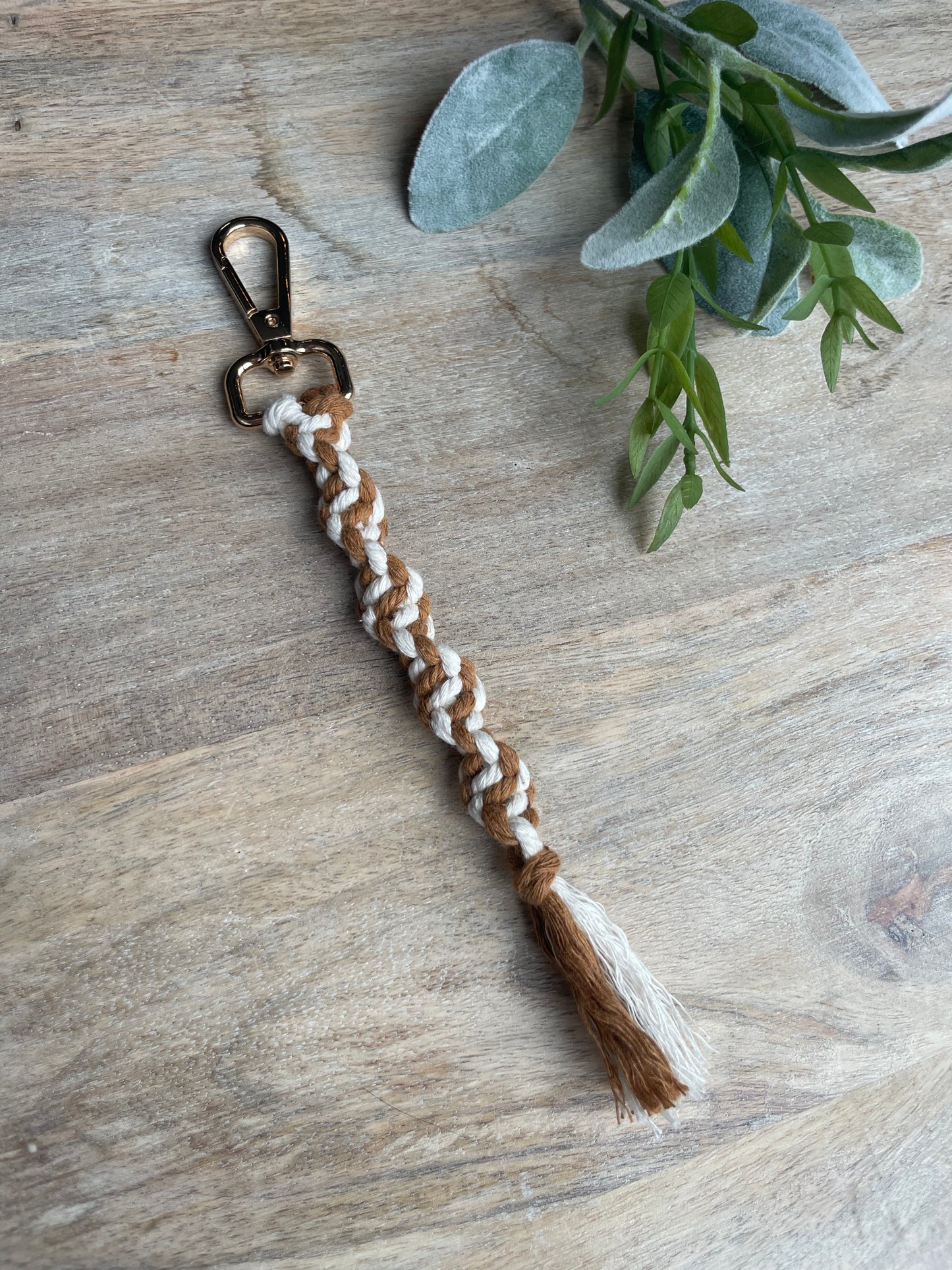 Macrame keychain