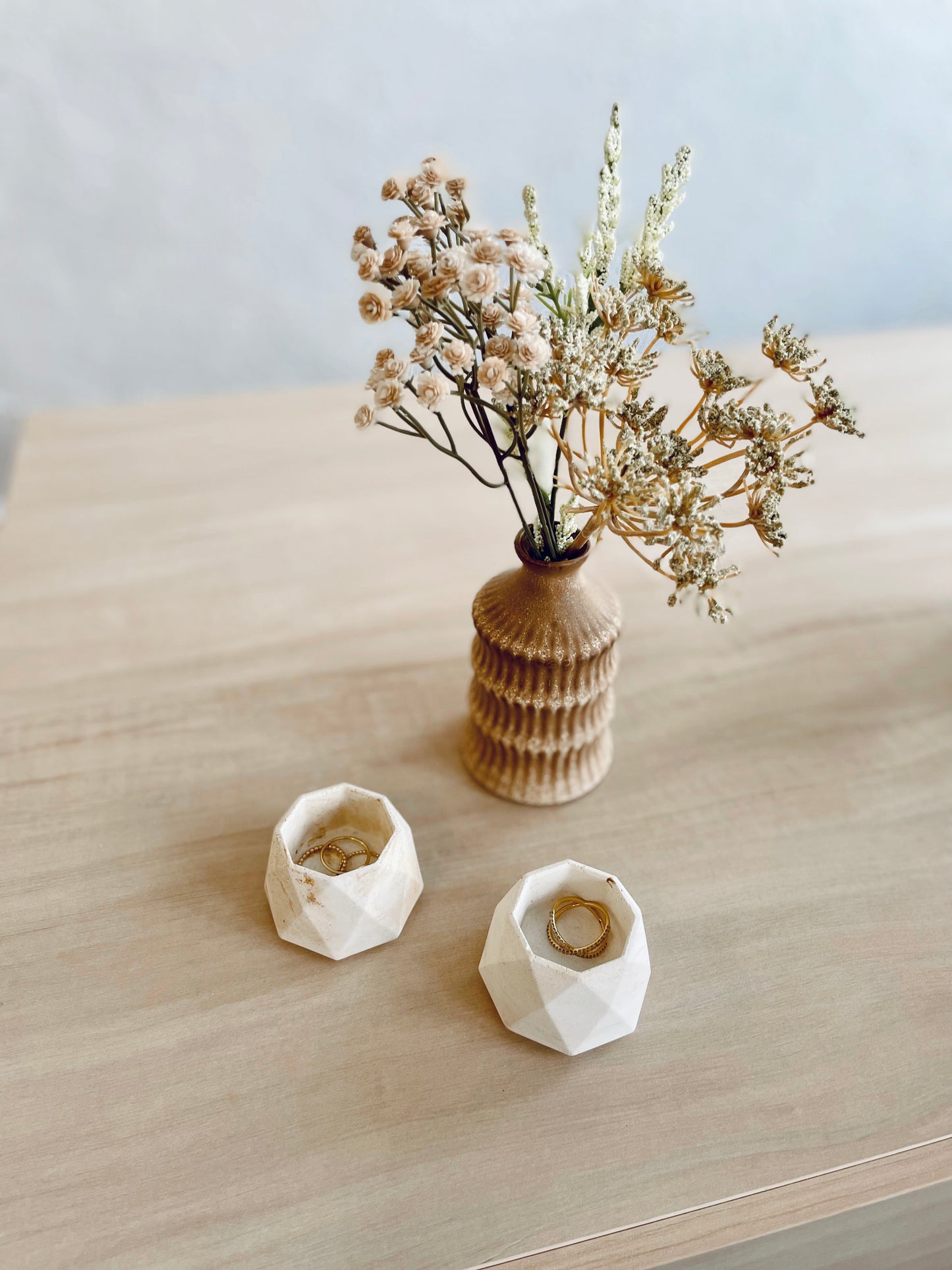 Concrete hexagonal holder