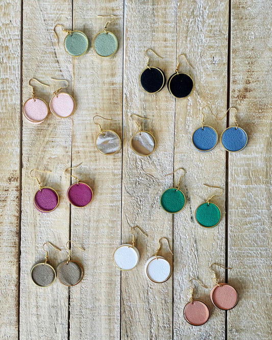 Circle dangle earrings