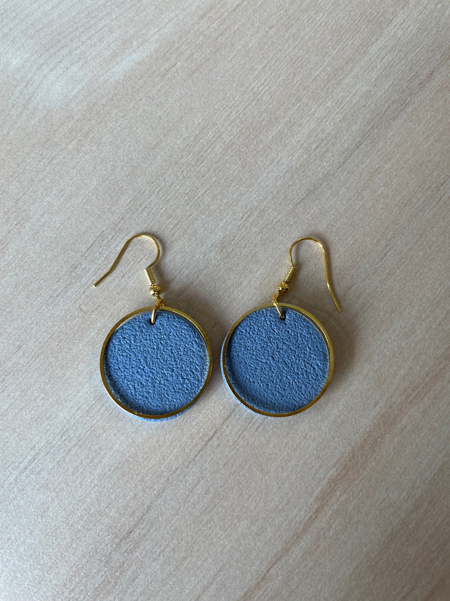 Circle dangle earrings