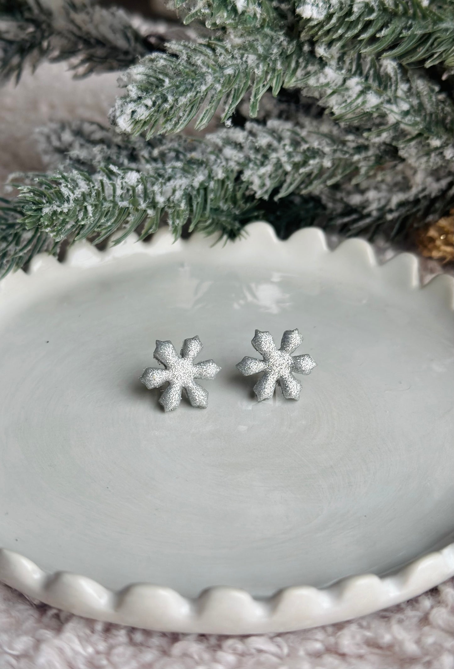 Snowflake studs