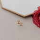 Daisy flatback studs