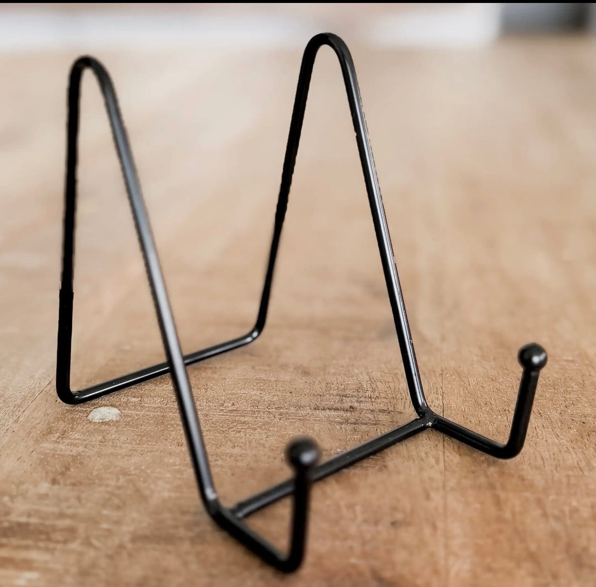 Easel (various)