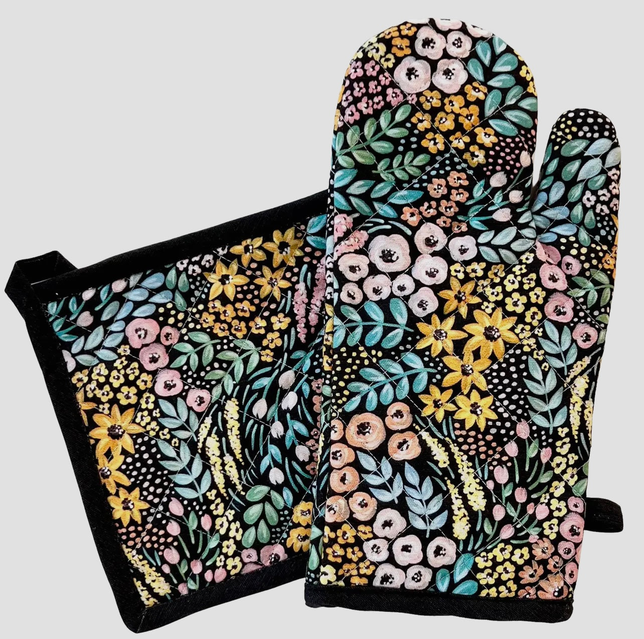 Oven mitt + pot holder set (various)