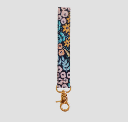 Wristlet keychain