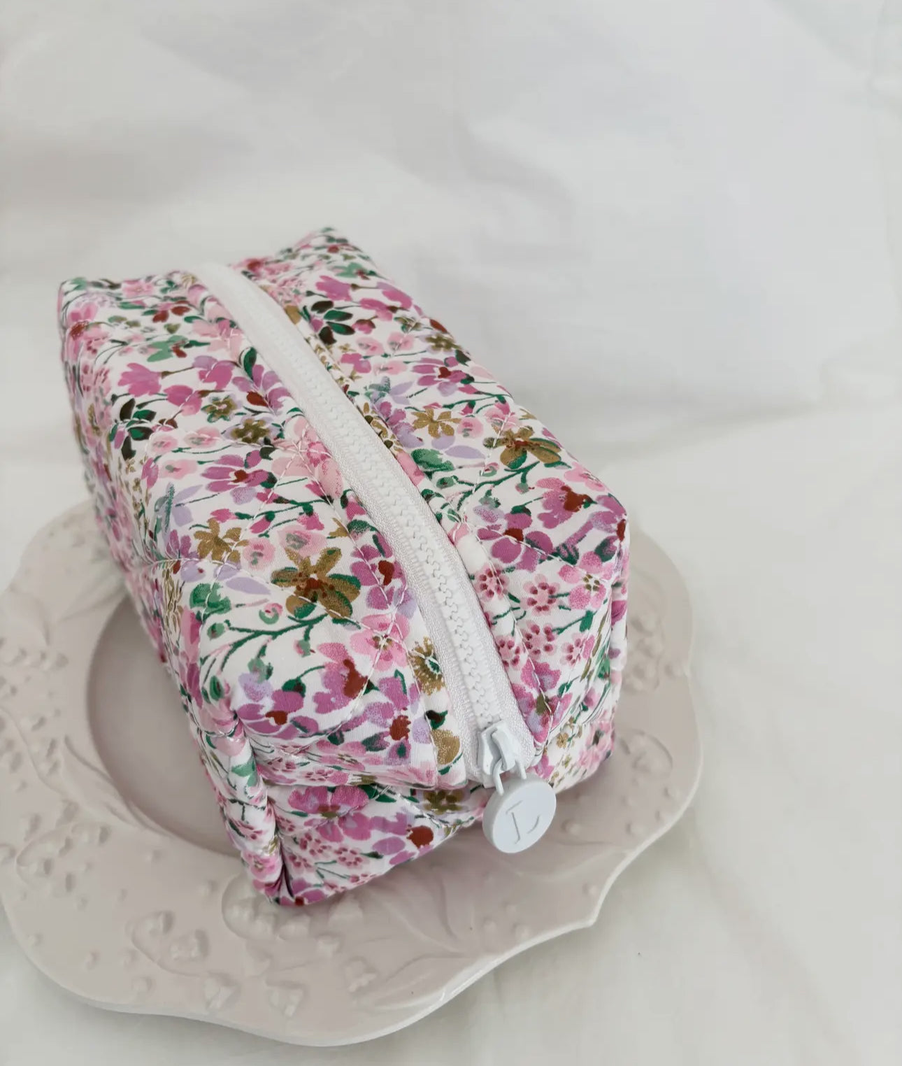 Quilted floral cosmetic makeup bag (various)