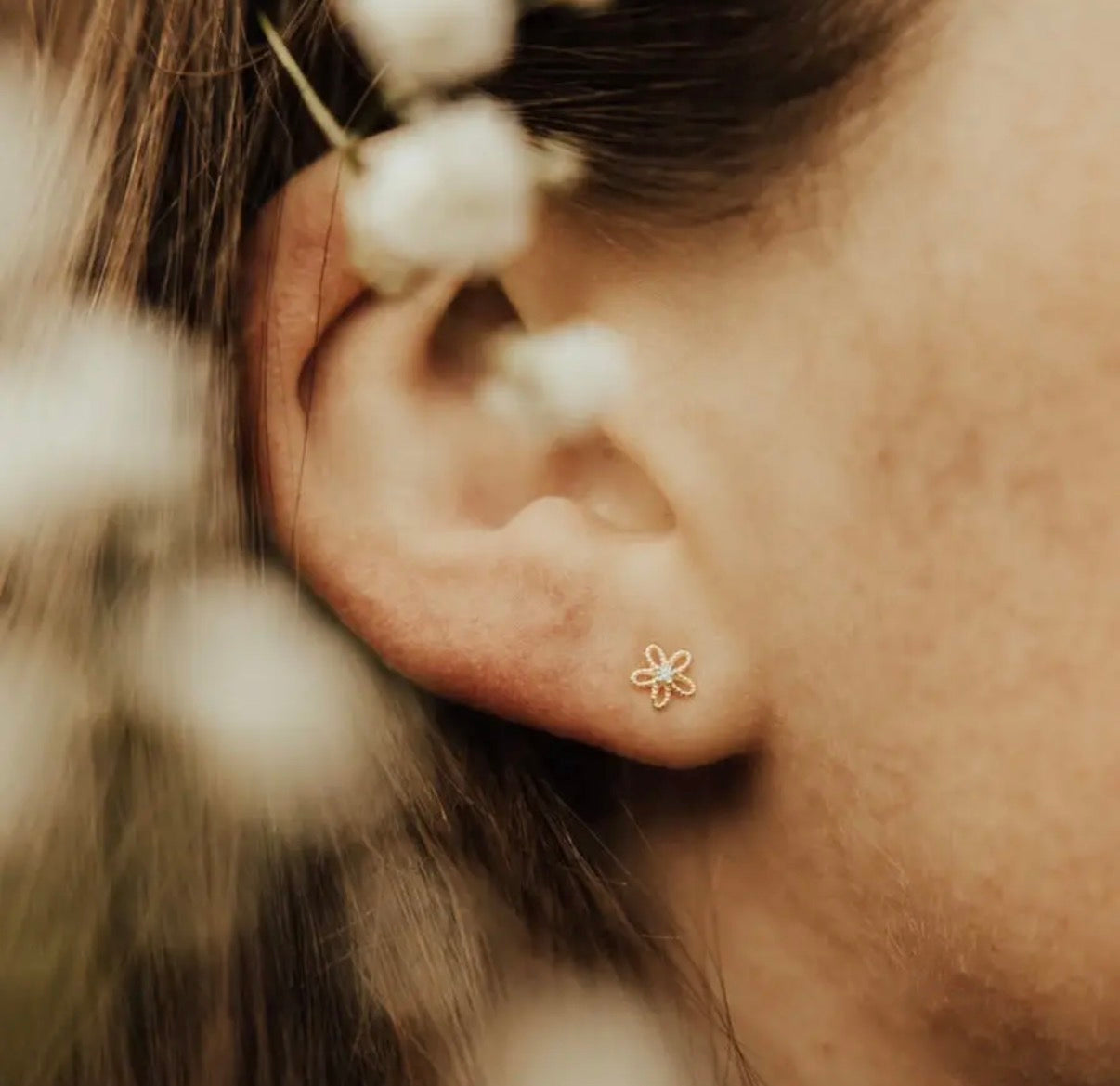 Flower mini studs, gold