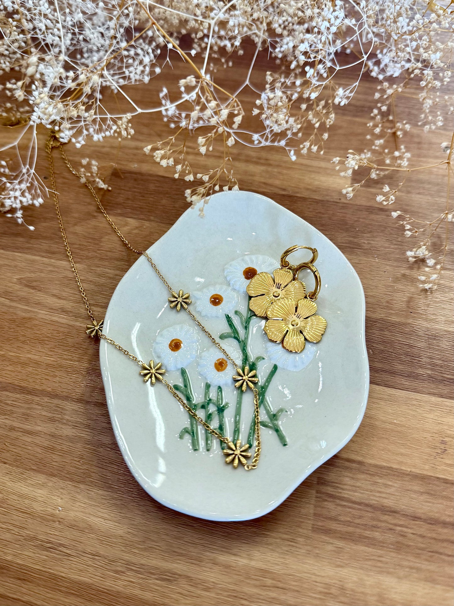 Floral dish