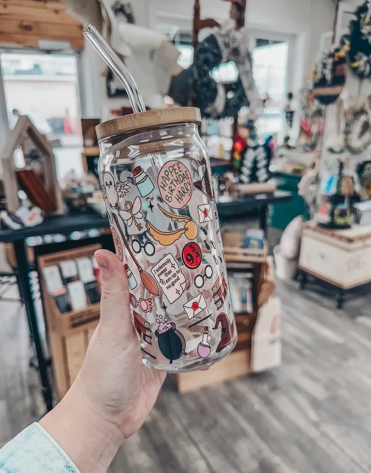 Glass cup with bamboo lid, 20 oz (various patterns)