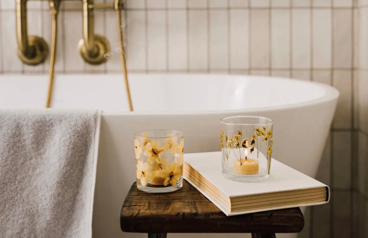 Pressed floral tea light holder