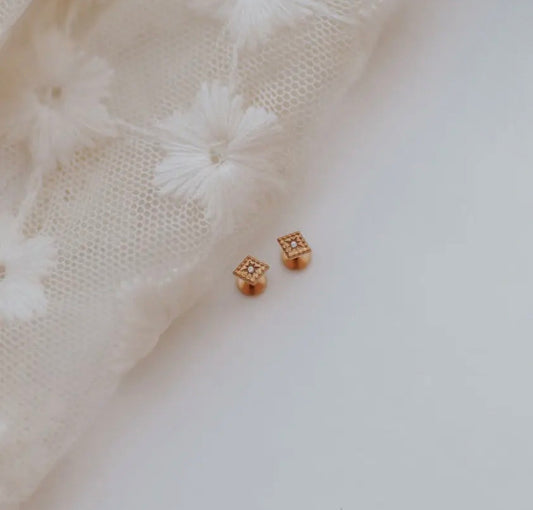 Aurora Diamond flatback studs