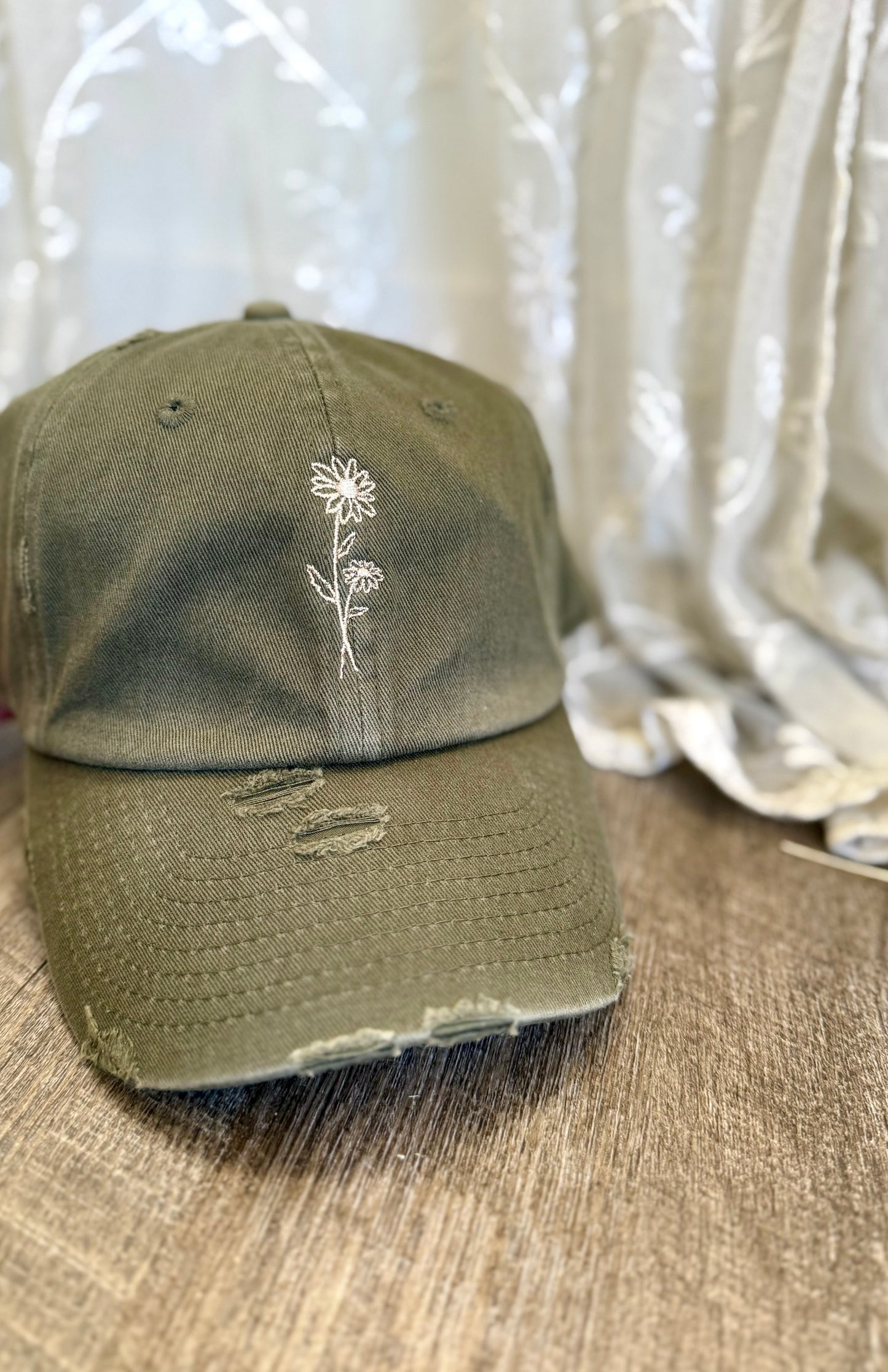 Olive daisy flower vintage hat