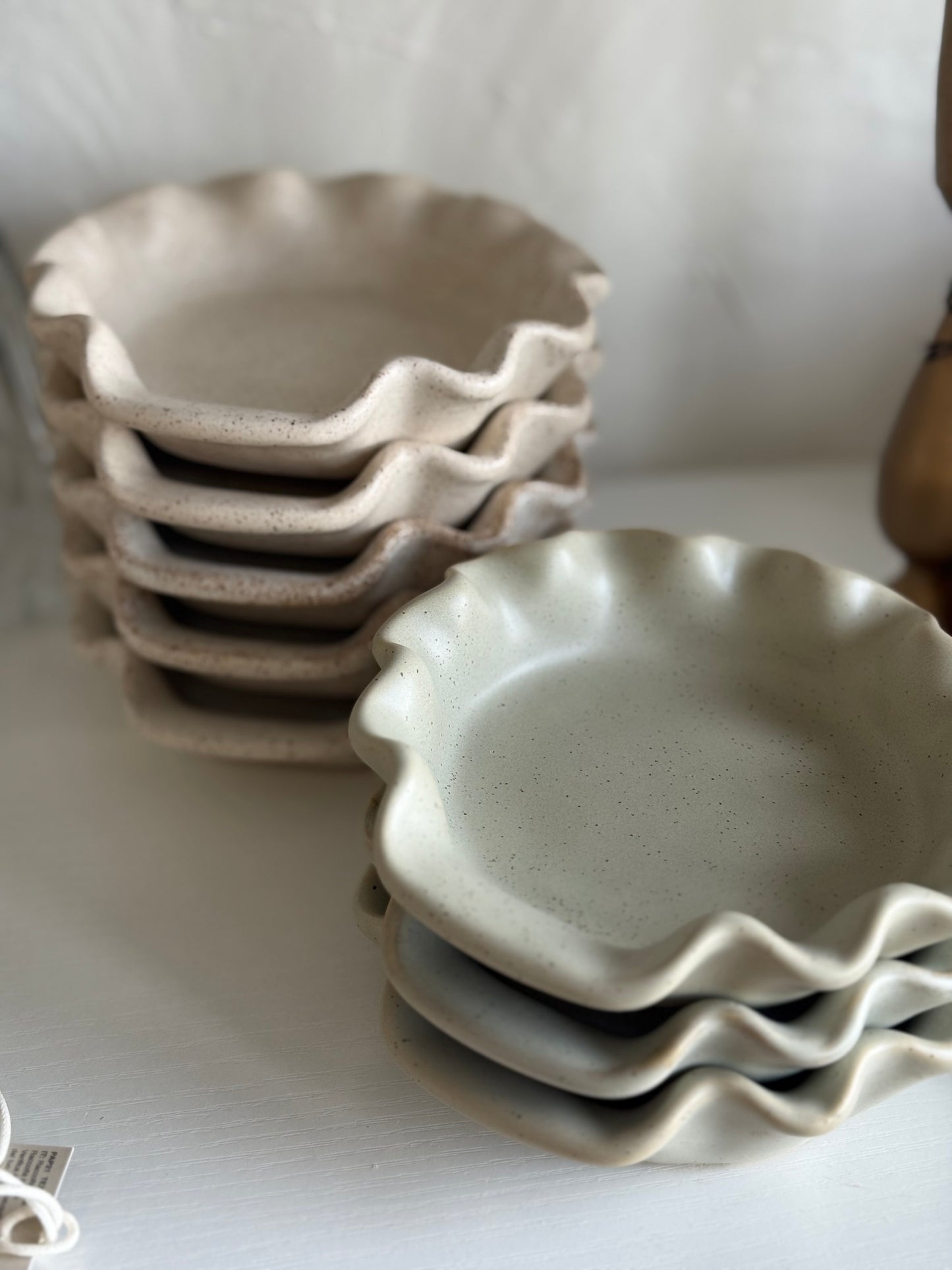 Ruffle spoon rest