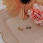 Daisy flatback studs