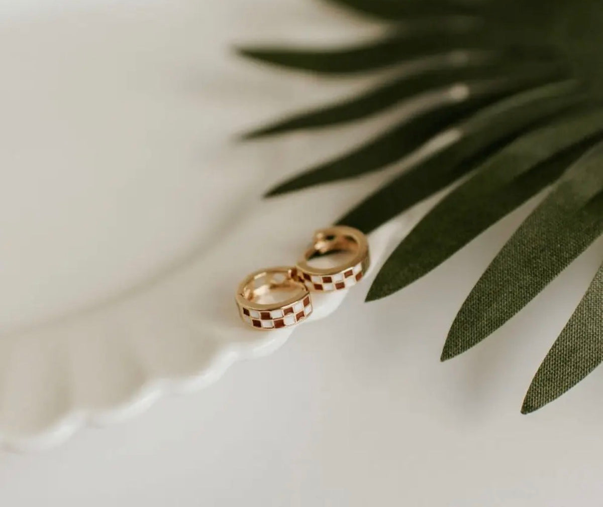 Brown & White checkered hoops