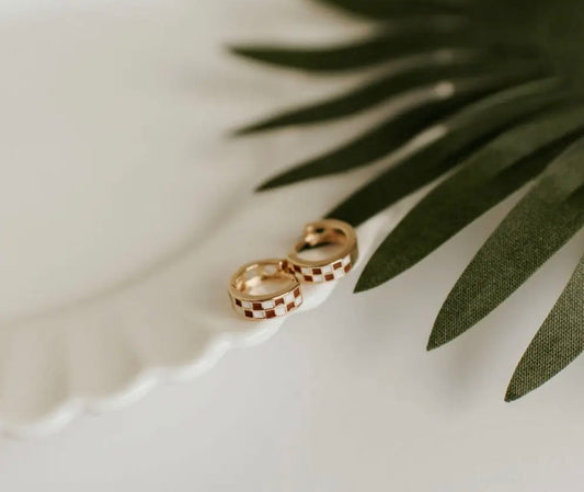 Brown & White checkered hoops