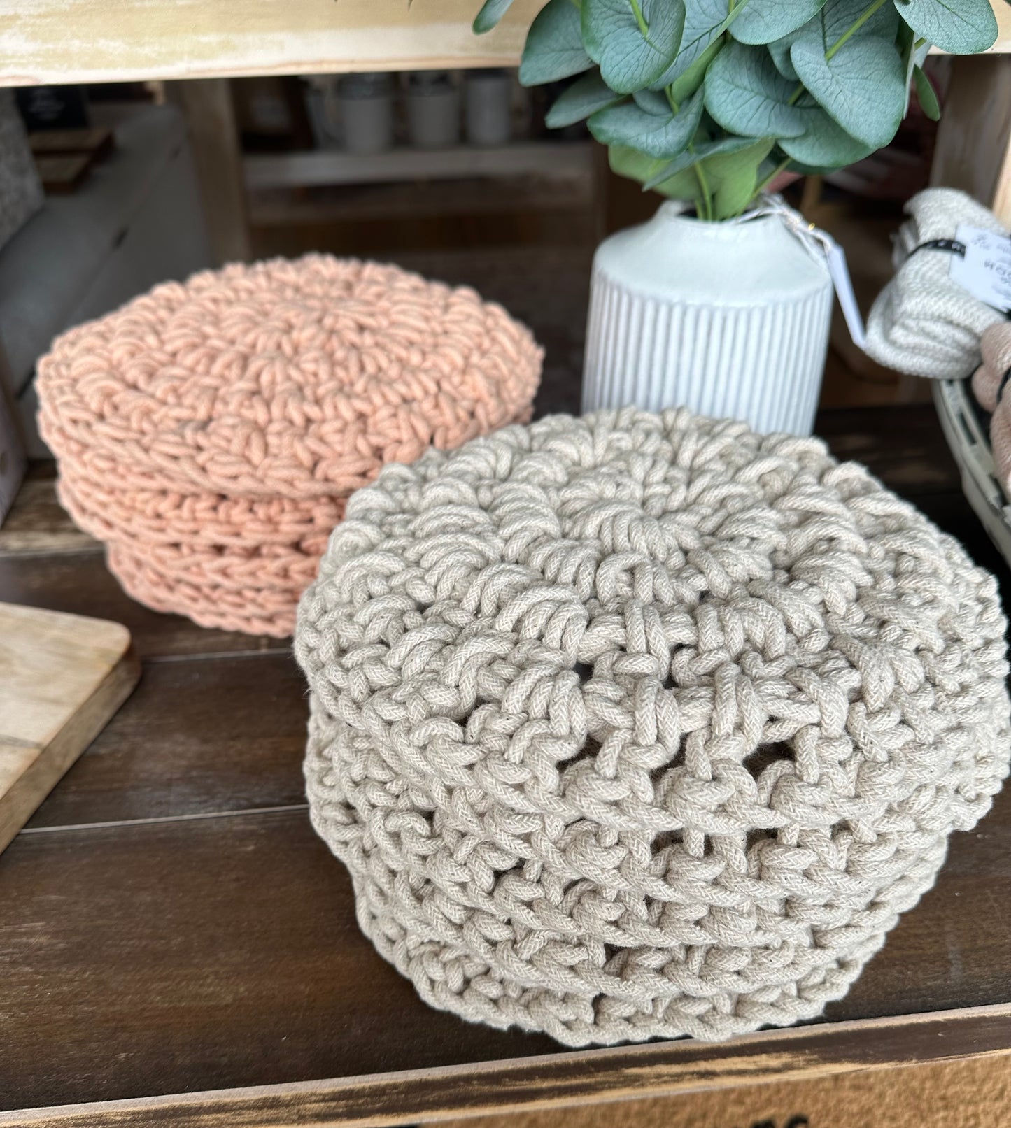 Knotted trivet
