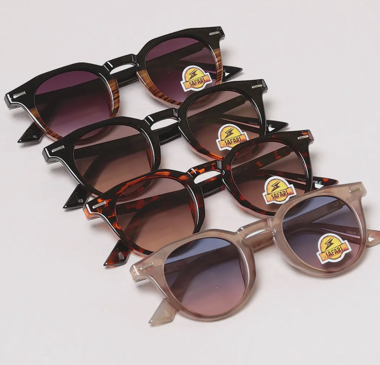 Women's round tinted sunglasses