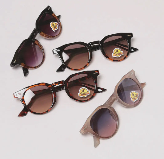Women's round tinted sunglasses