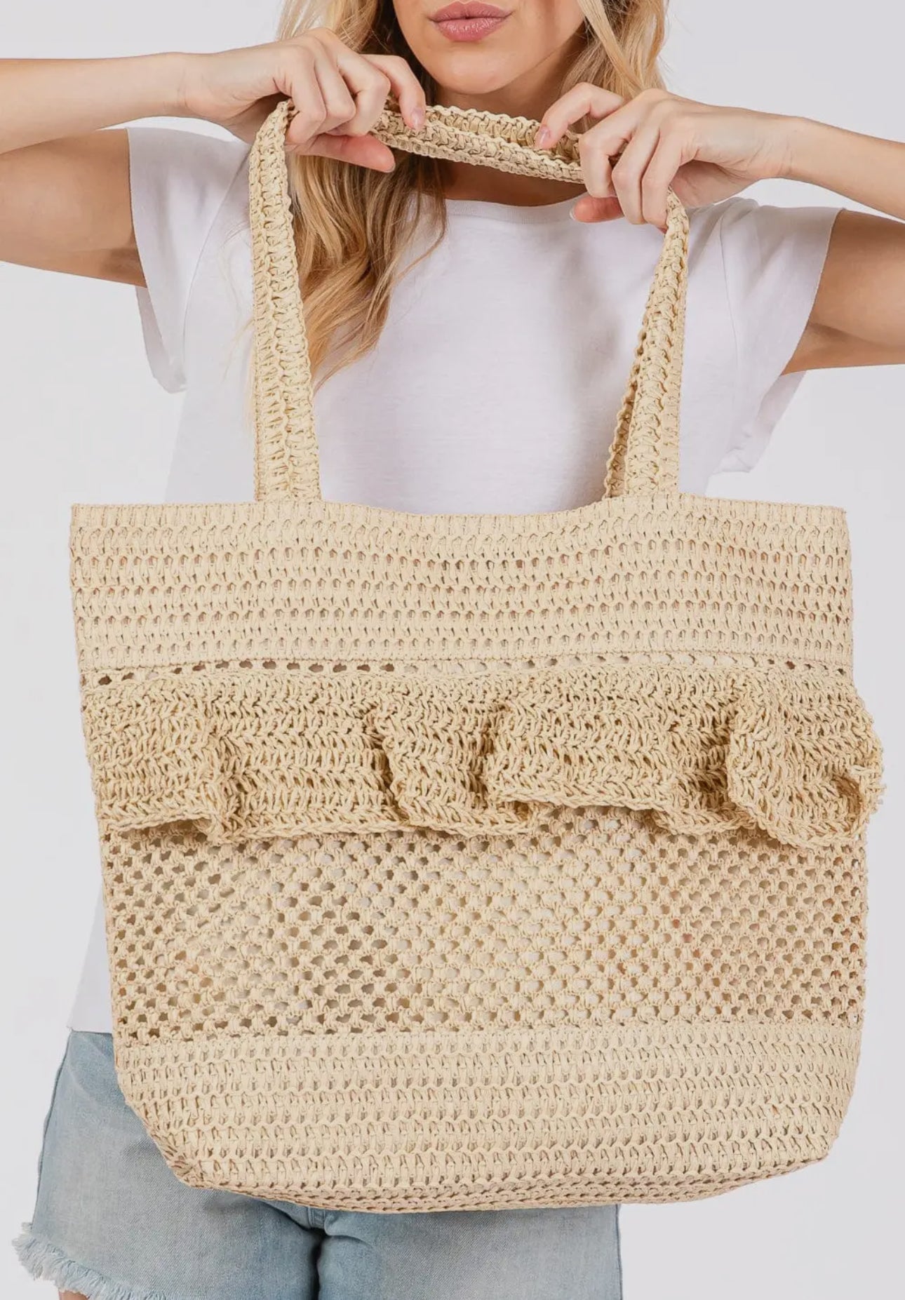 Crochet straw ruffle tote bag