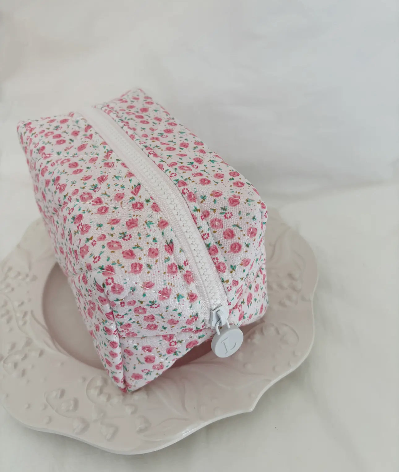 Quilted floral cosmetic makeup bag (various)