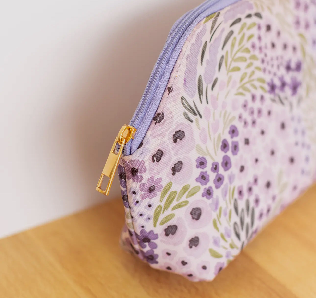 Zipper pouch