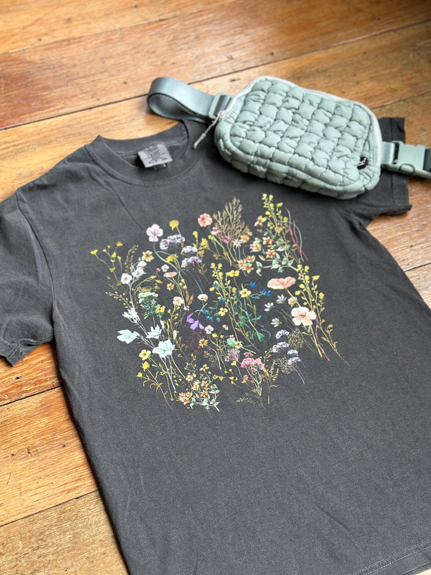 Boho wildflower vintage tee