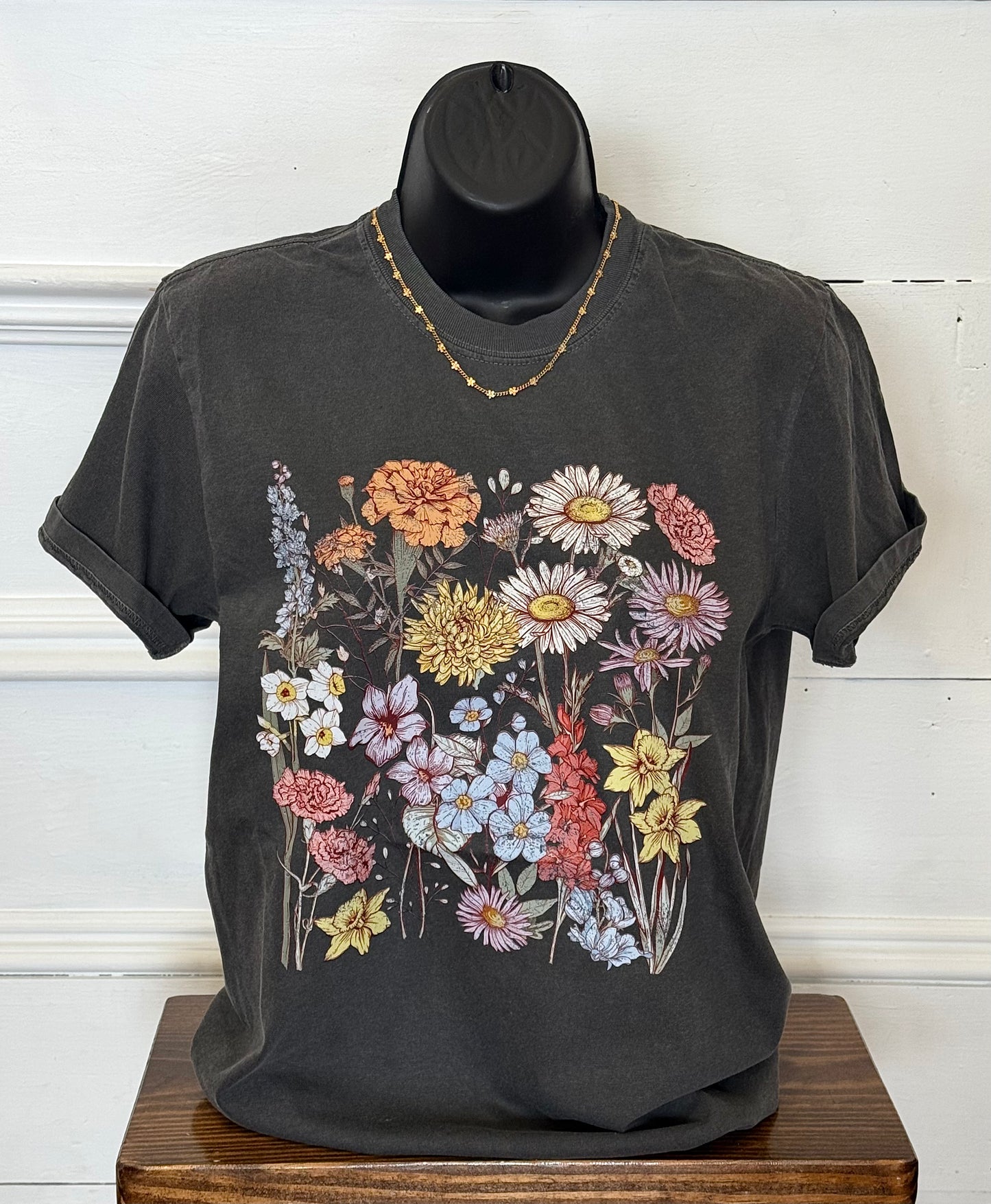Vintage wildflowers tee