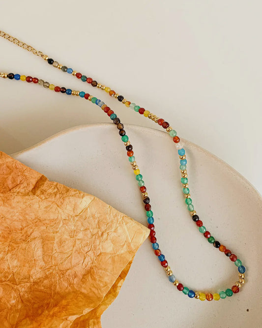 Colorful beaded necklace (various)