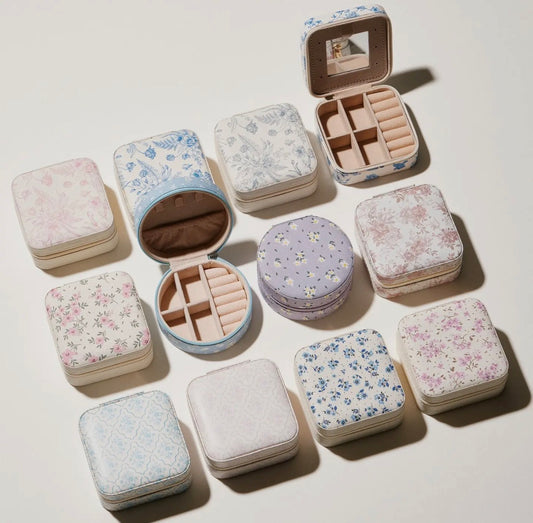 Traveling jewelry storage organizer (various)