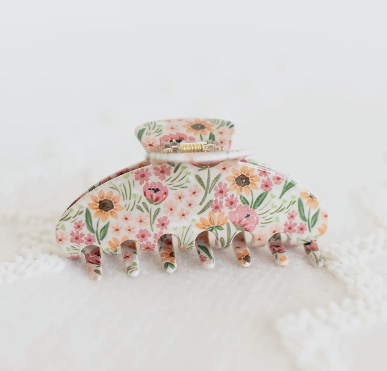 Floral hair claw clip (various)