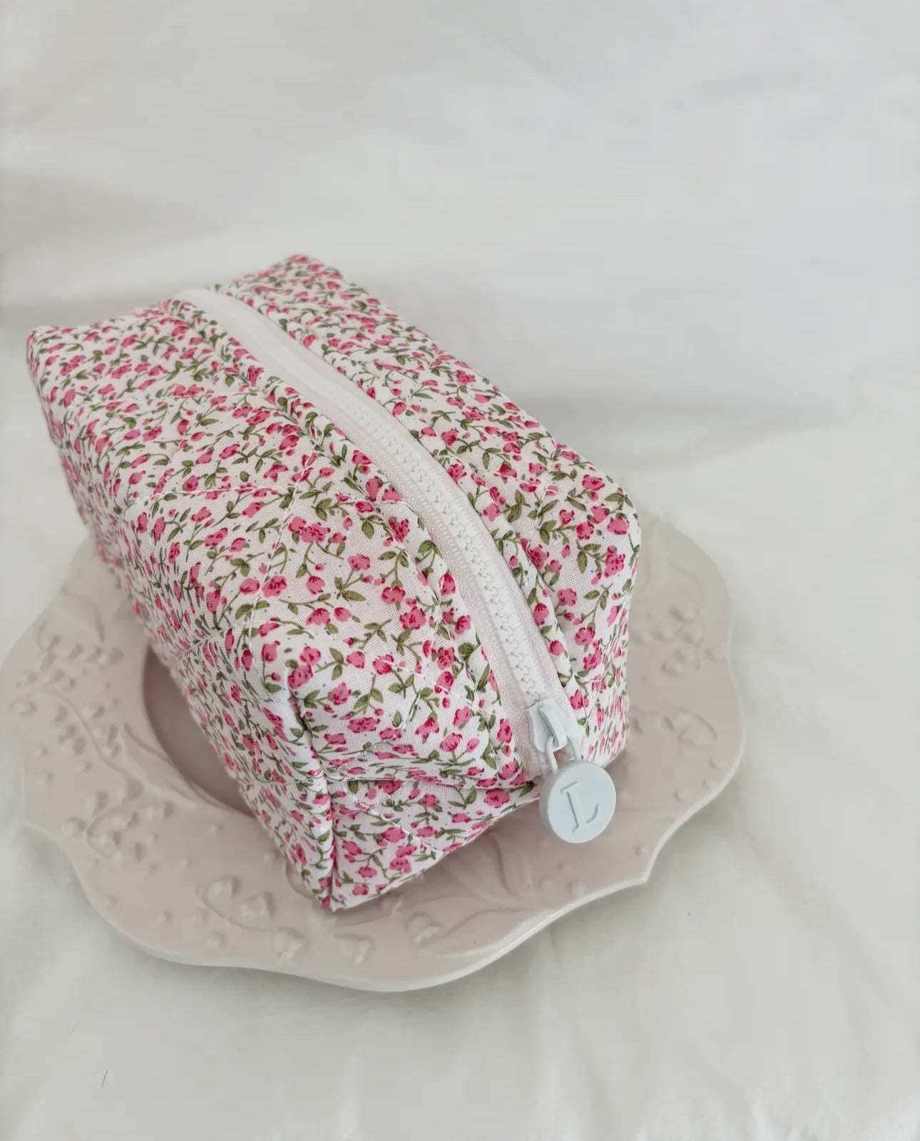 Quilted floral cosmetic makeup bag (various)