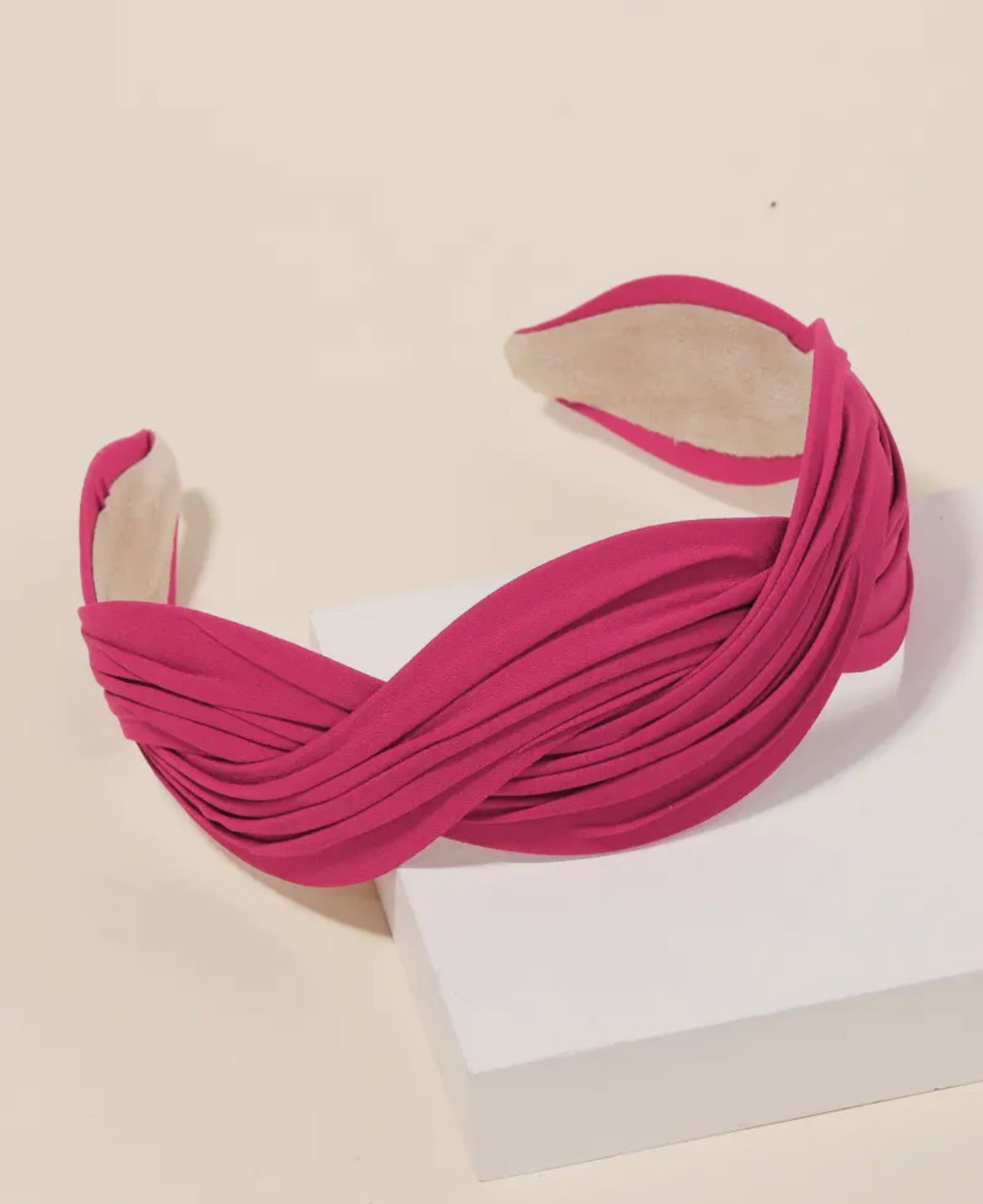 Wavy fabric fashion headband