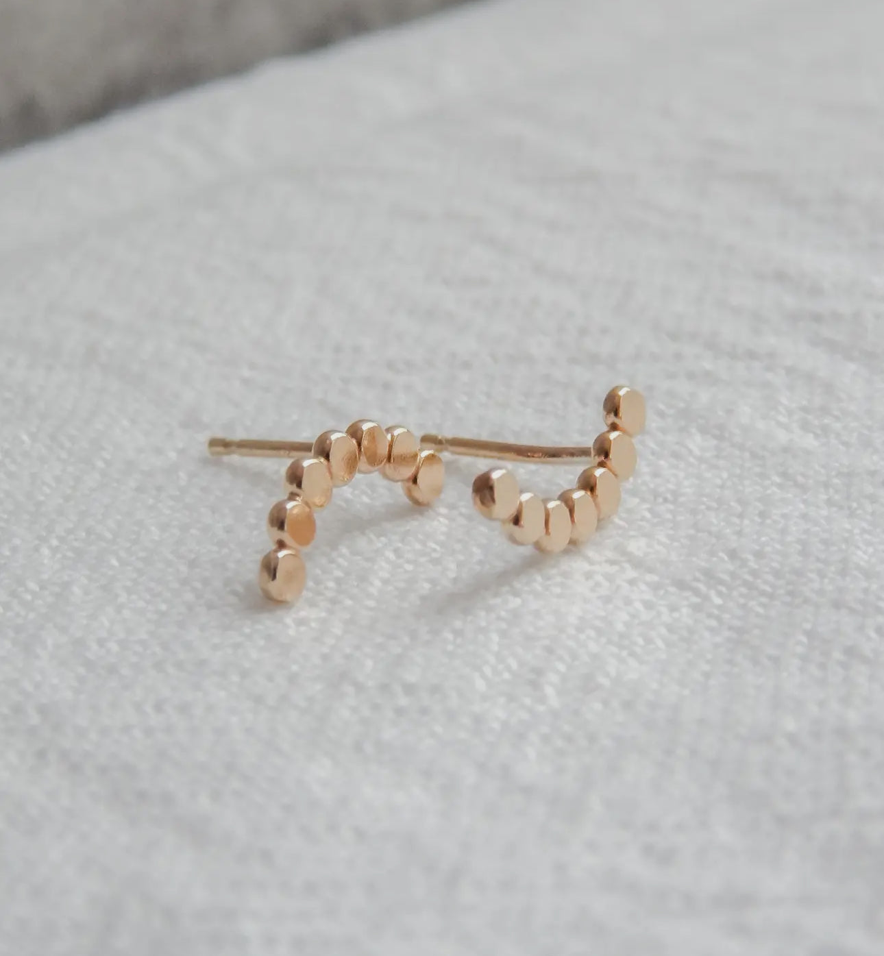 Dotted arc stud earrings (various)